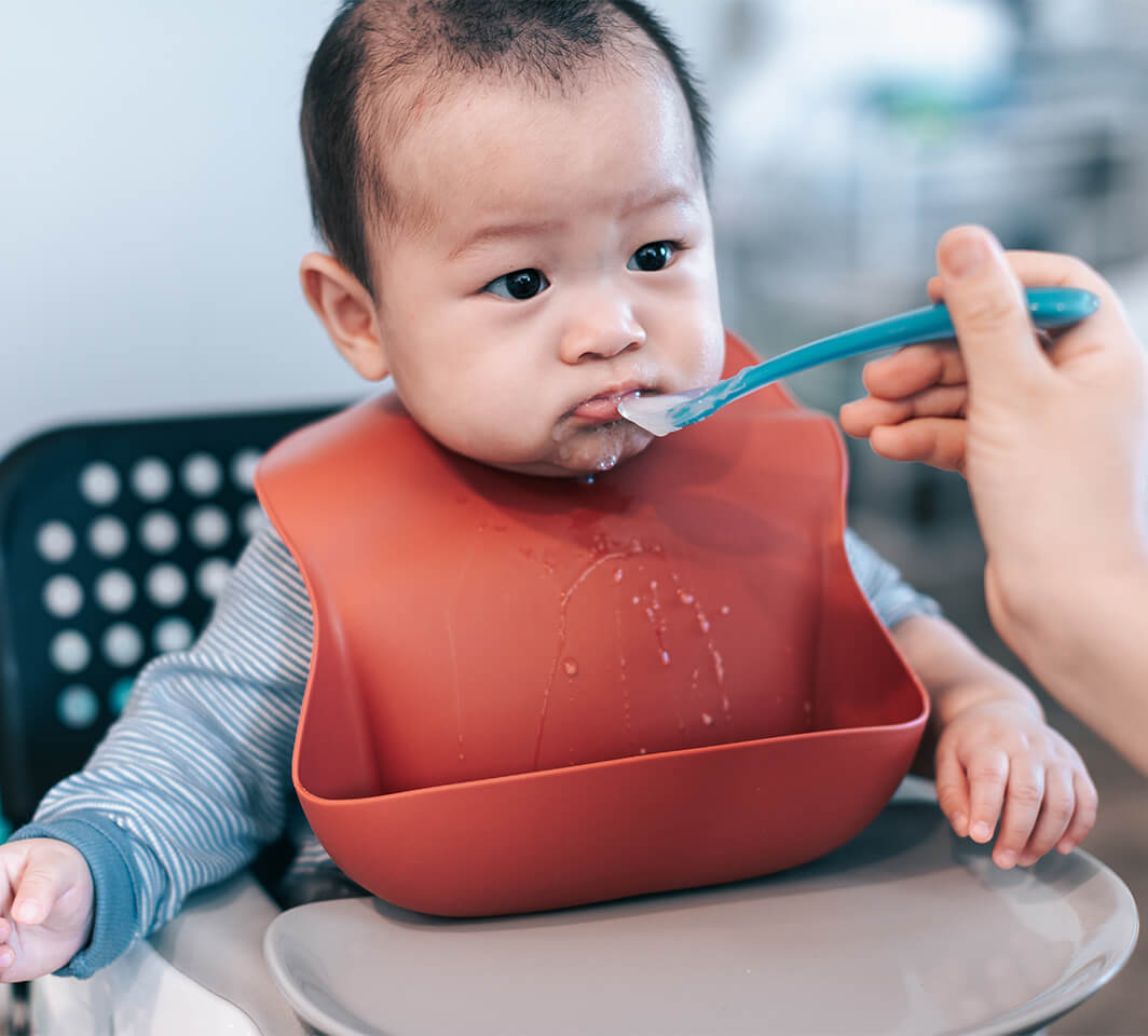 baby-weaning-tips-and-overcoming-food-allergies-abbott-family